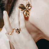 BLANCHE BOUCLES D'OREILLES
