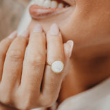 INÈS BAGUE AJUSTABLE NACRE BLANCHE