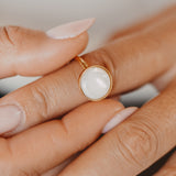 INES ADJUSTABLE RING MOTHER OF PEARL